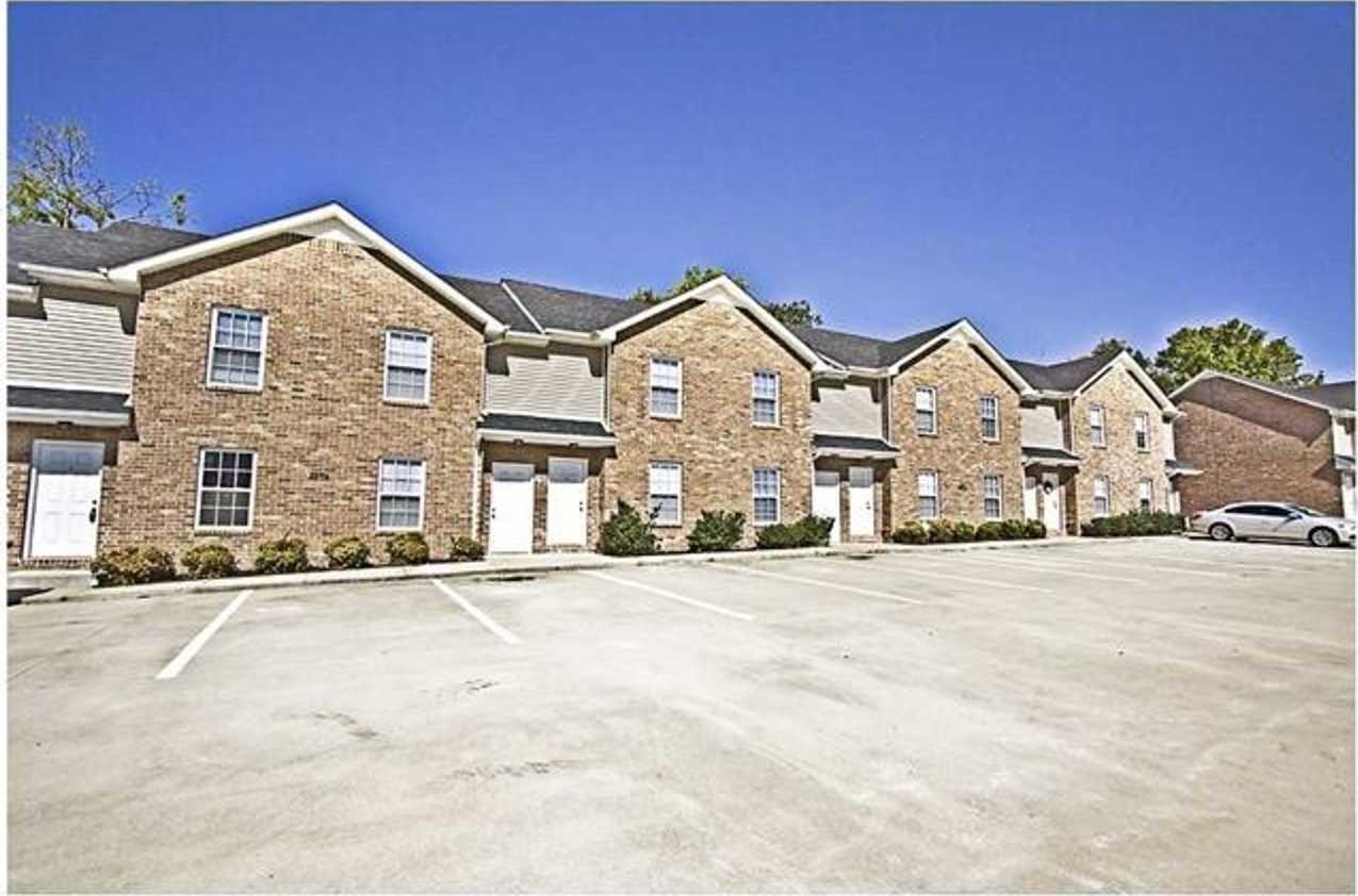 2 Bedroom 1.5 Bath Townhome