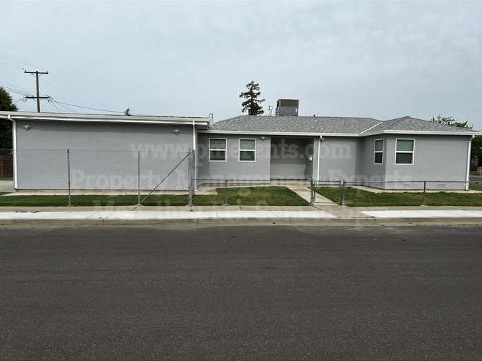 2206 Buena Vista Avenue