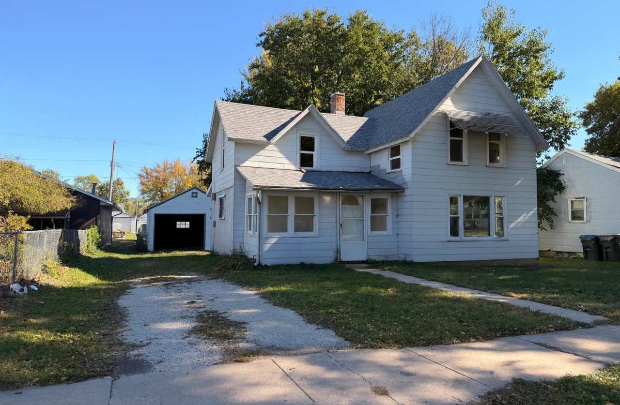 3 Bedroom House $895