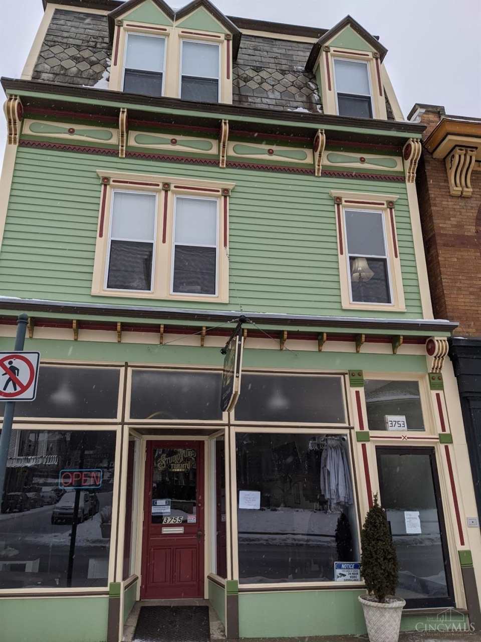 3755 Eastern Avenue unit: 3