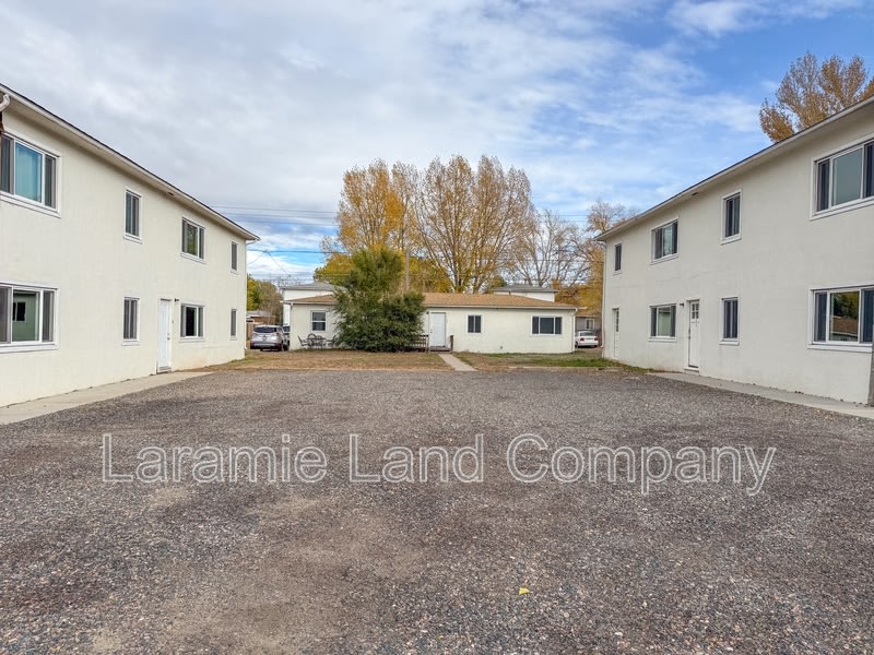 863 North 4th Street - 14