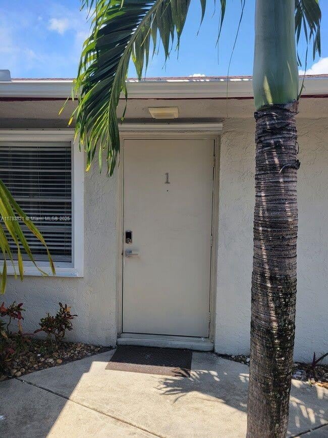 740 SW 2nd St
