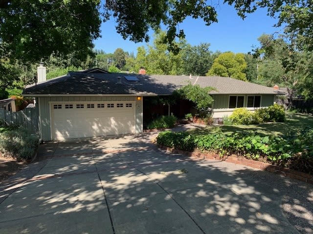 Pleasanton Heights 3BD, 2BA, Single Story, Great Location near downtown, Top Schools