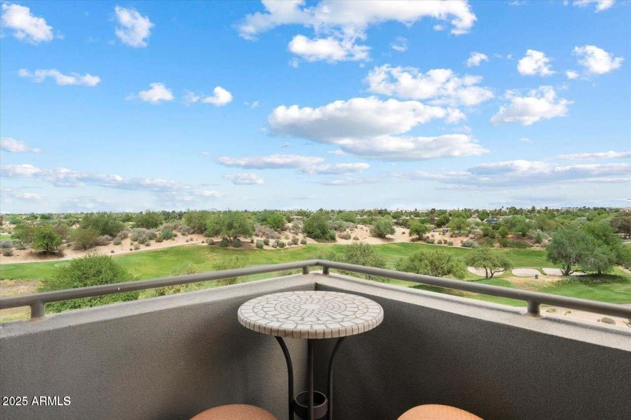 15802 N 71ST Street unit: 551