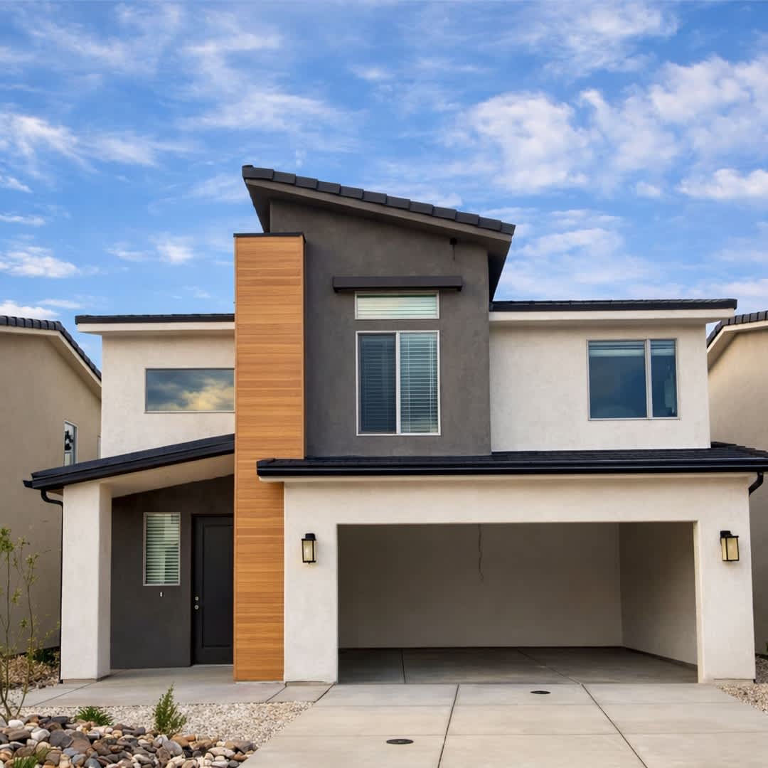 4 Bedroom Home In Desert Canyon Community!