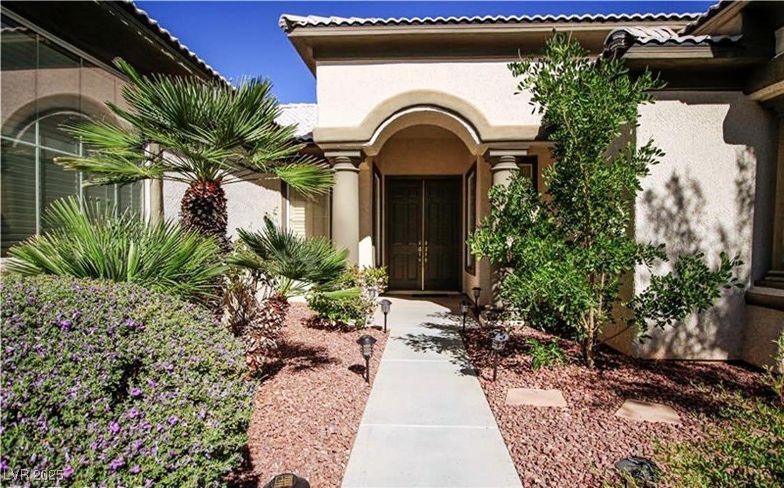 10488 Riva De Fiore Avenue