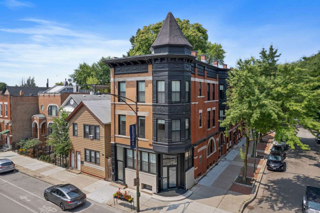 1405 West Belden Ave.