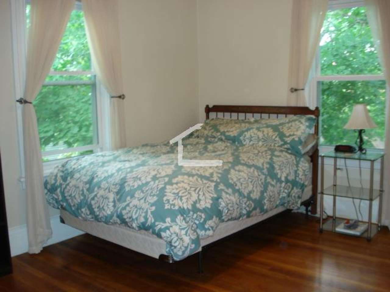 23 Bennett St #21A Boston MA 02135