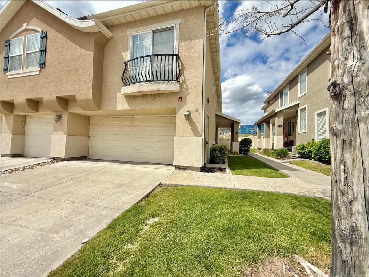 Spacious and Gorgeous Townhome in Lehi