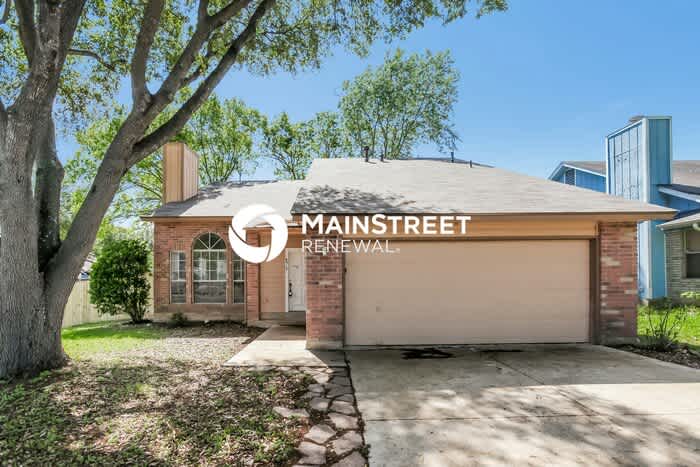 8012 Forest Crossing