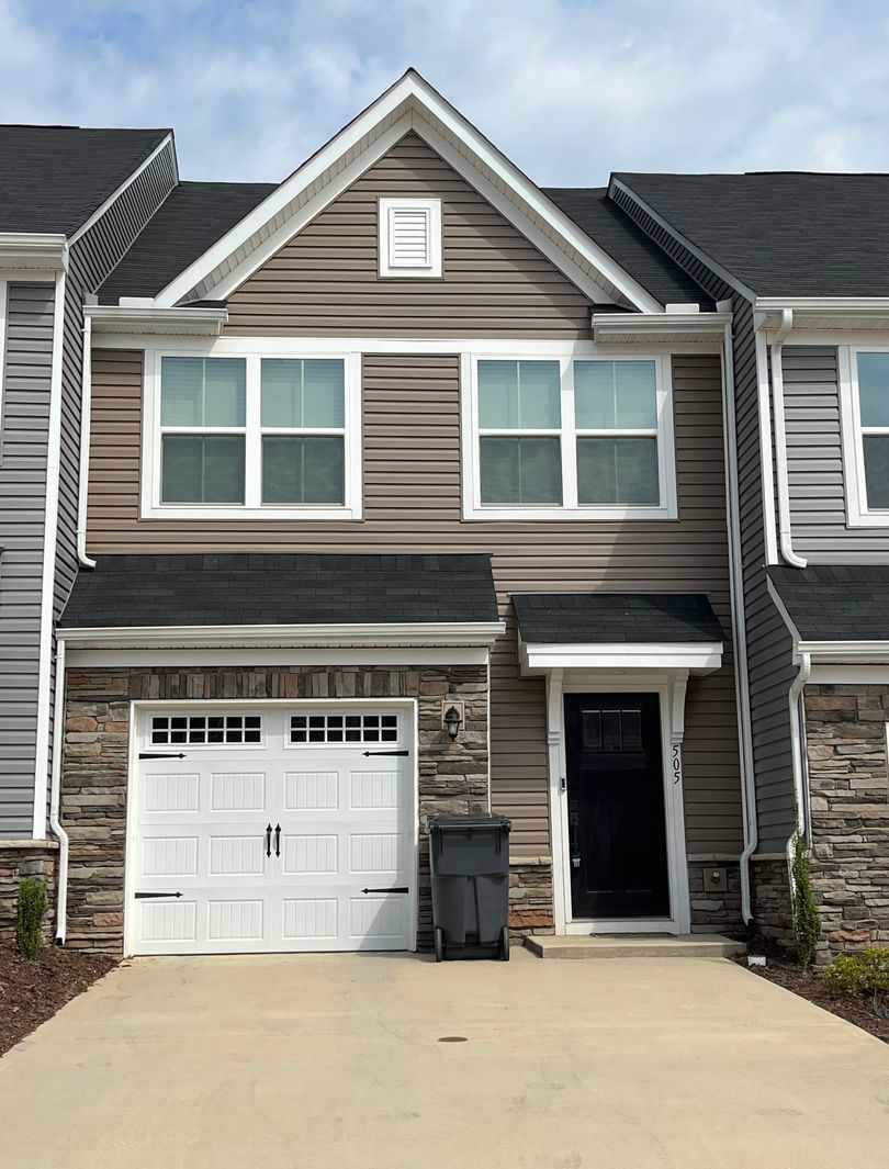 Spartanburg - 3Bd/2.5Ba