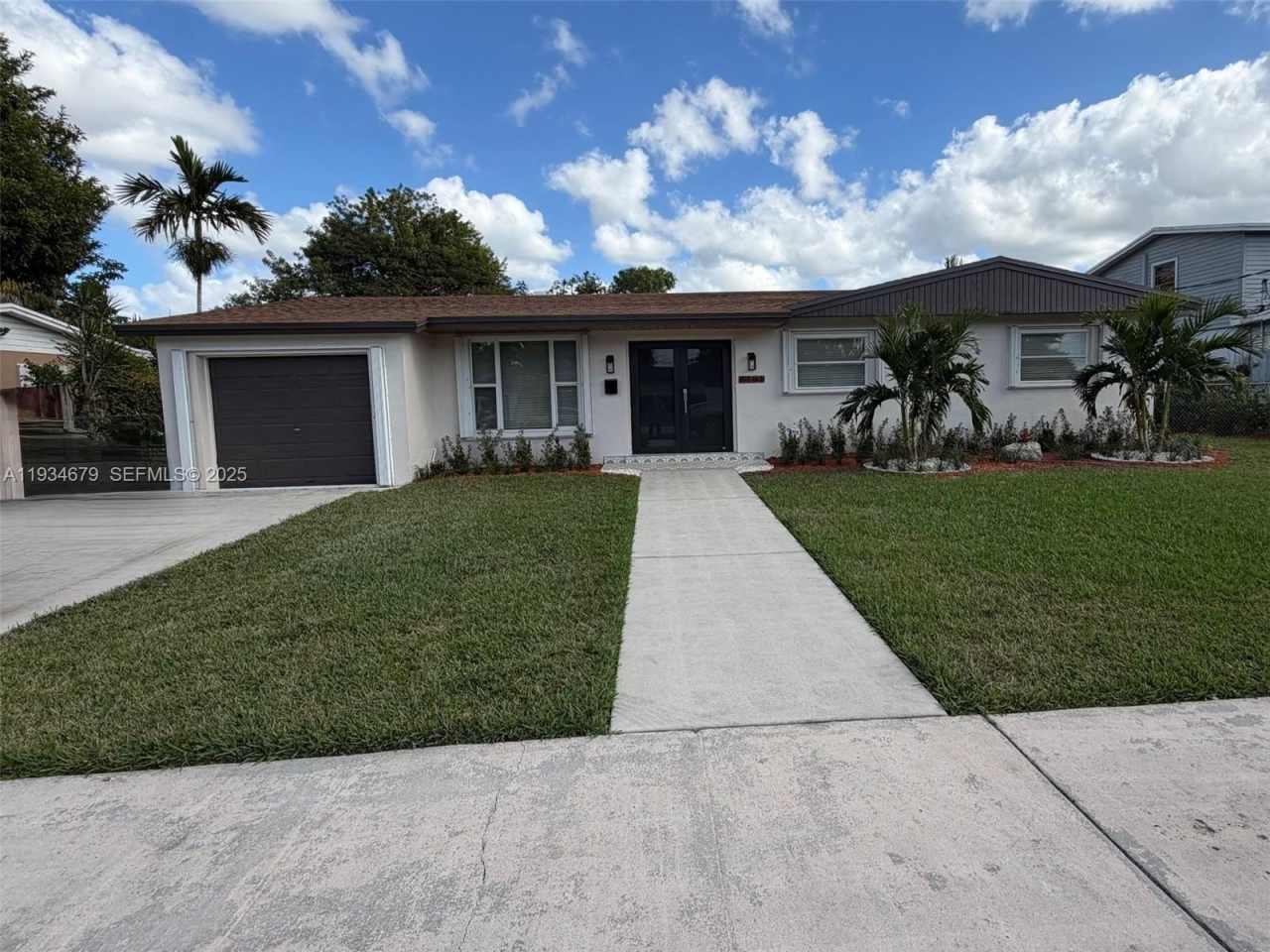 6181 SW 109 CT