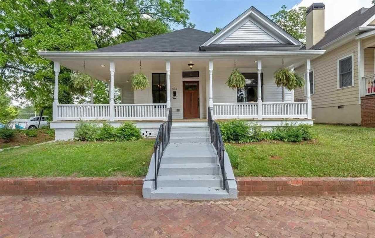 Charming 3-bedroom Fully Renovated Home in Historic West End