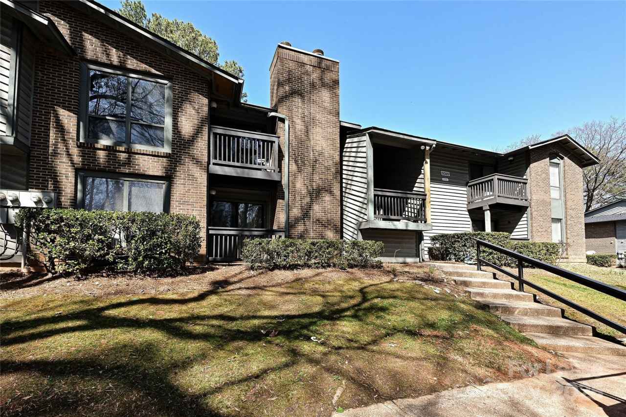 5020 Sardis Road unit: E