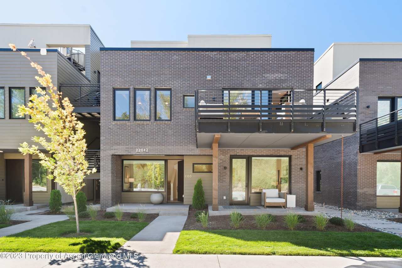 22842 Two Rivers Road unit: #100