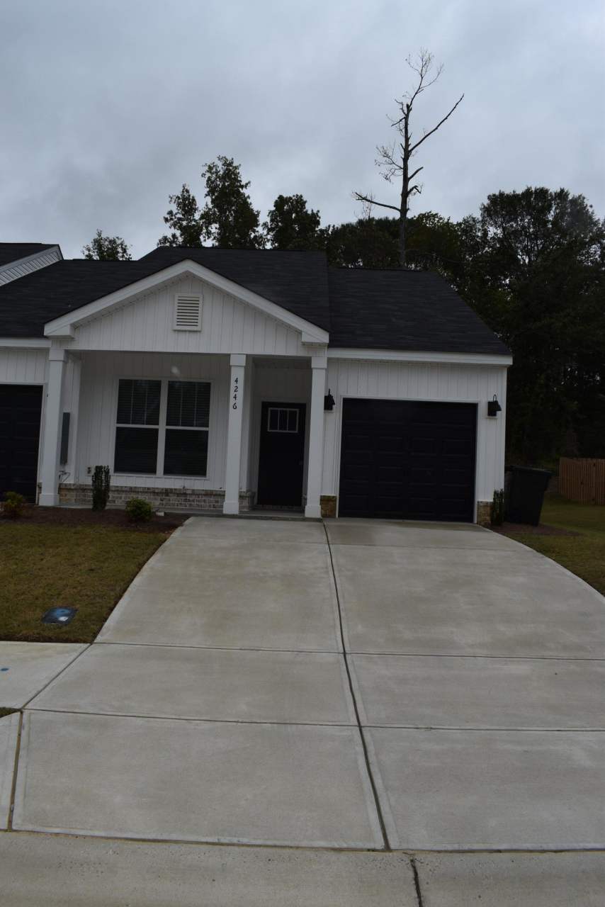 4246 Beautiful Pond Park