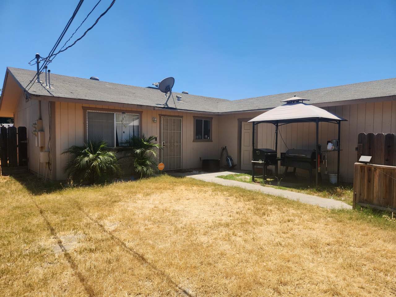 330 E Eleventh Street