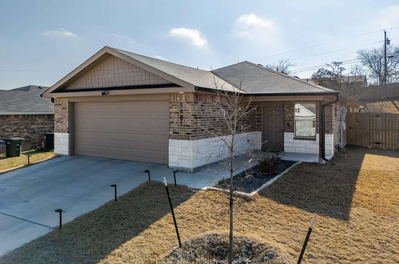 Must See!!! Stunning 4 Bed/2.5 Bath Home - Won't Last Long!!!