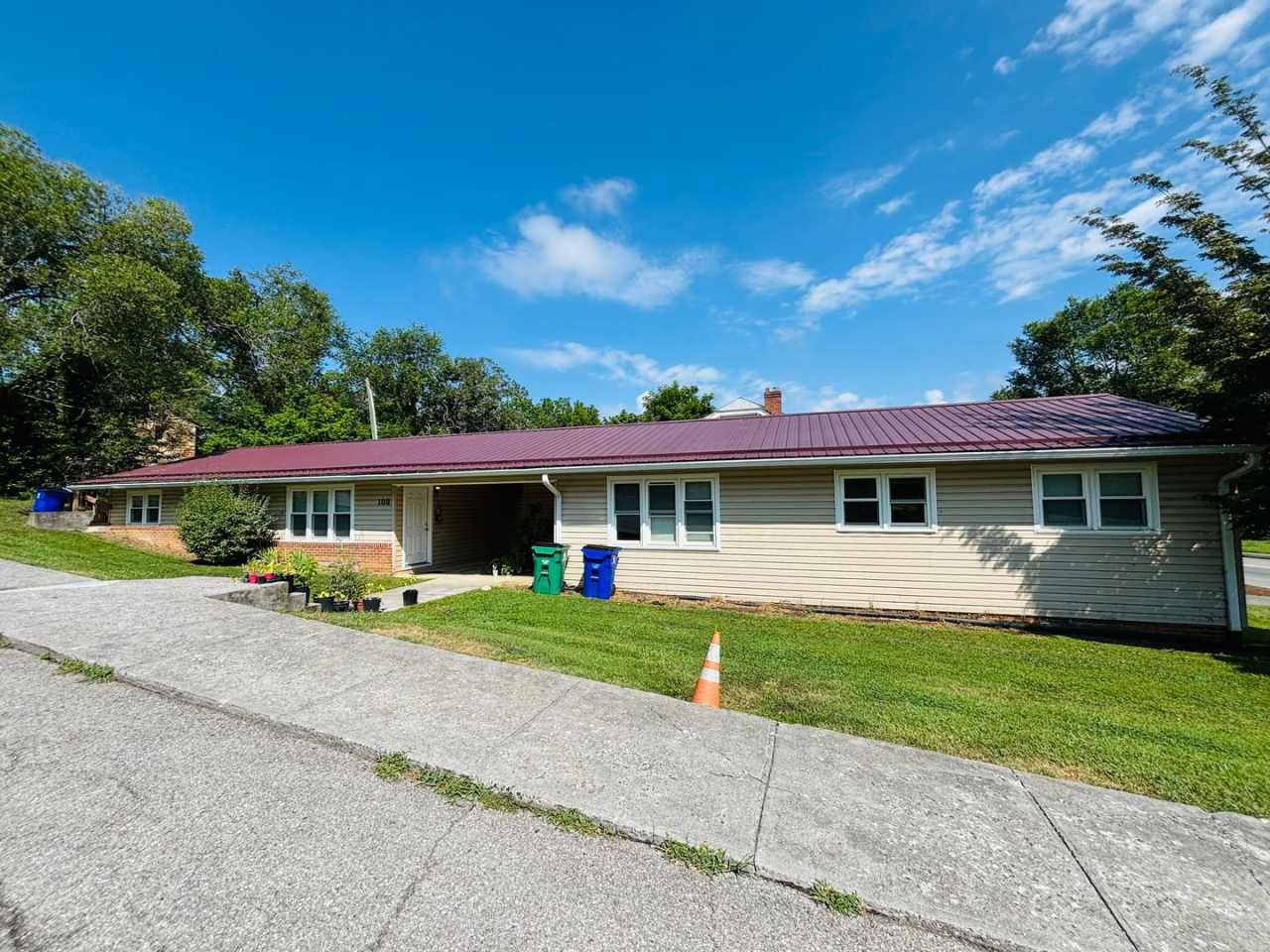 3 Bedroom, 2 Bath Duplex