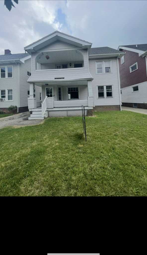 2027 Chesterland Avenue