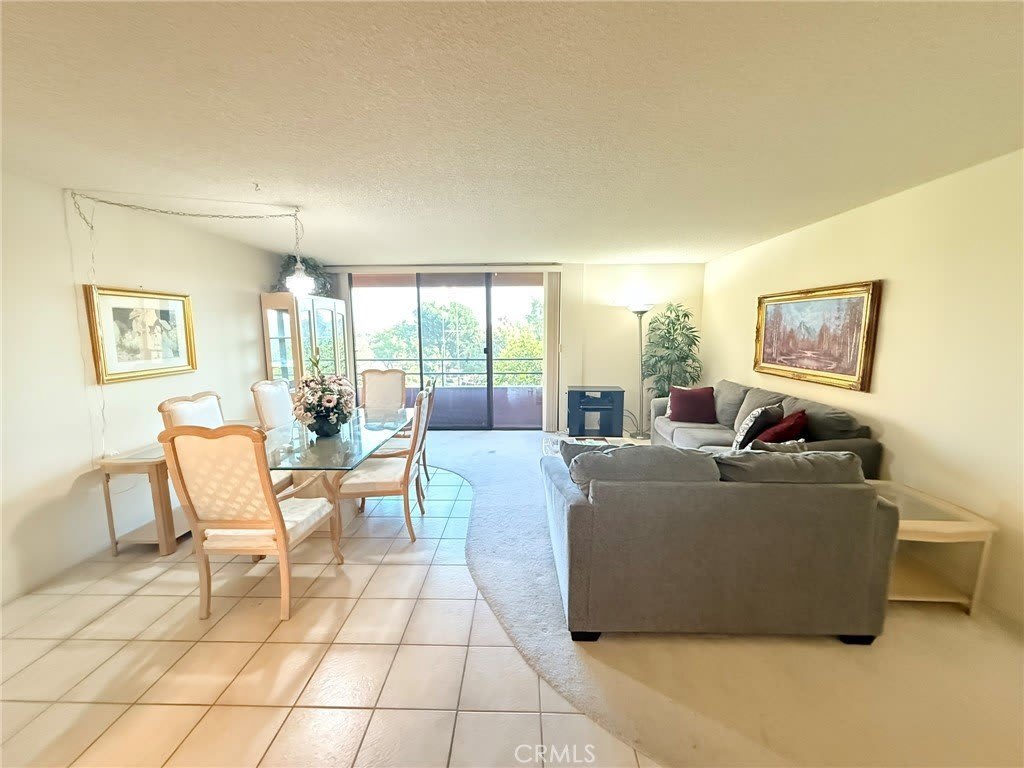 24055 Paseo Del Lago