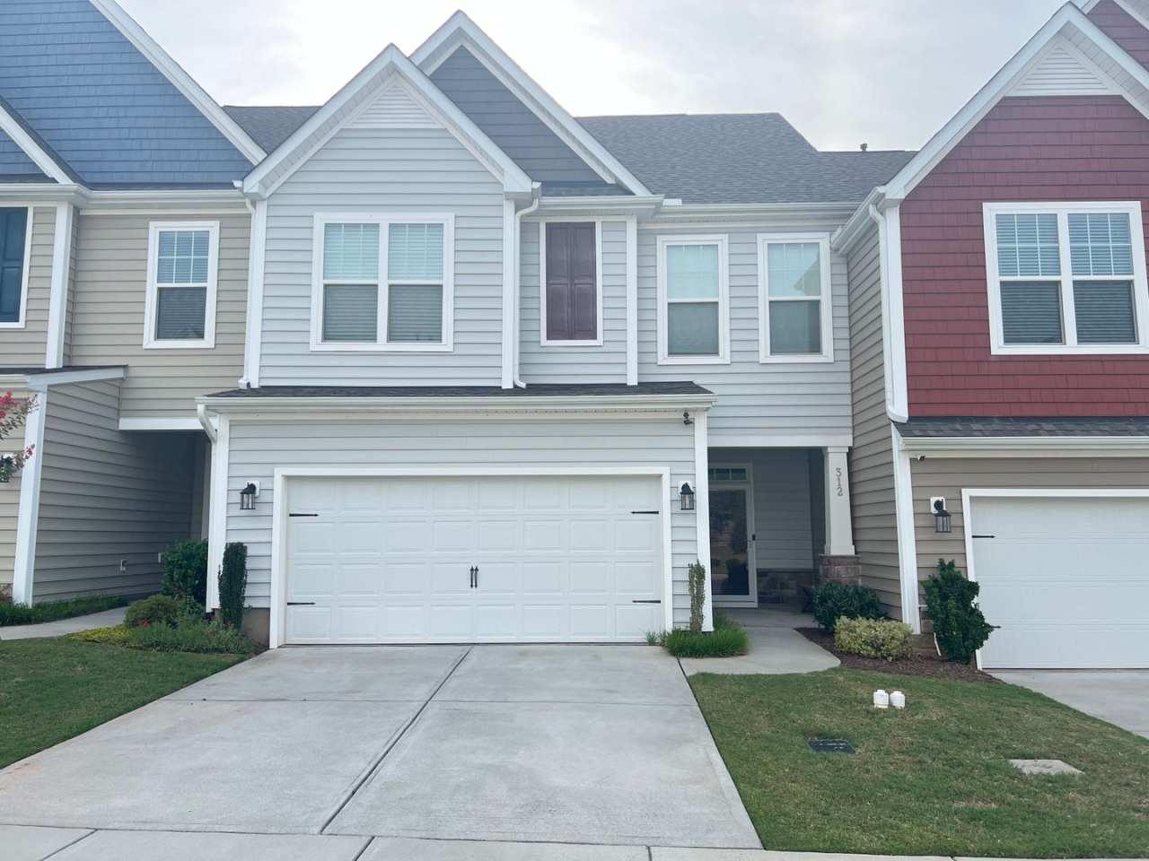 Spacious 3 bedroom townhome in Brier Creek