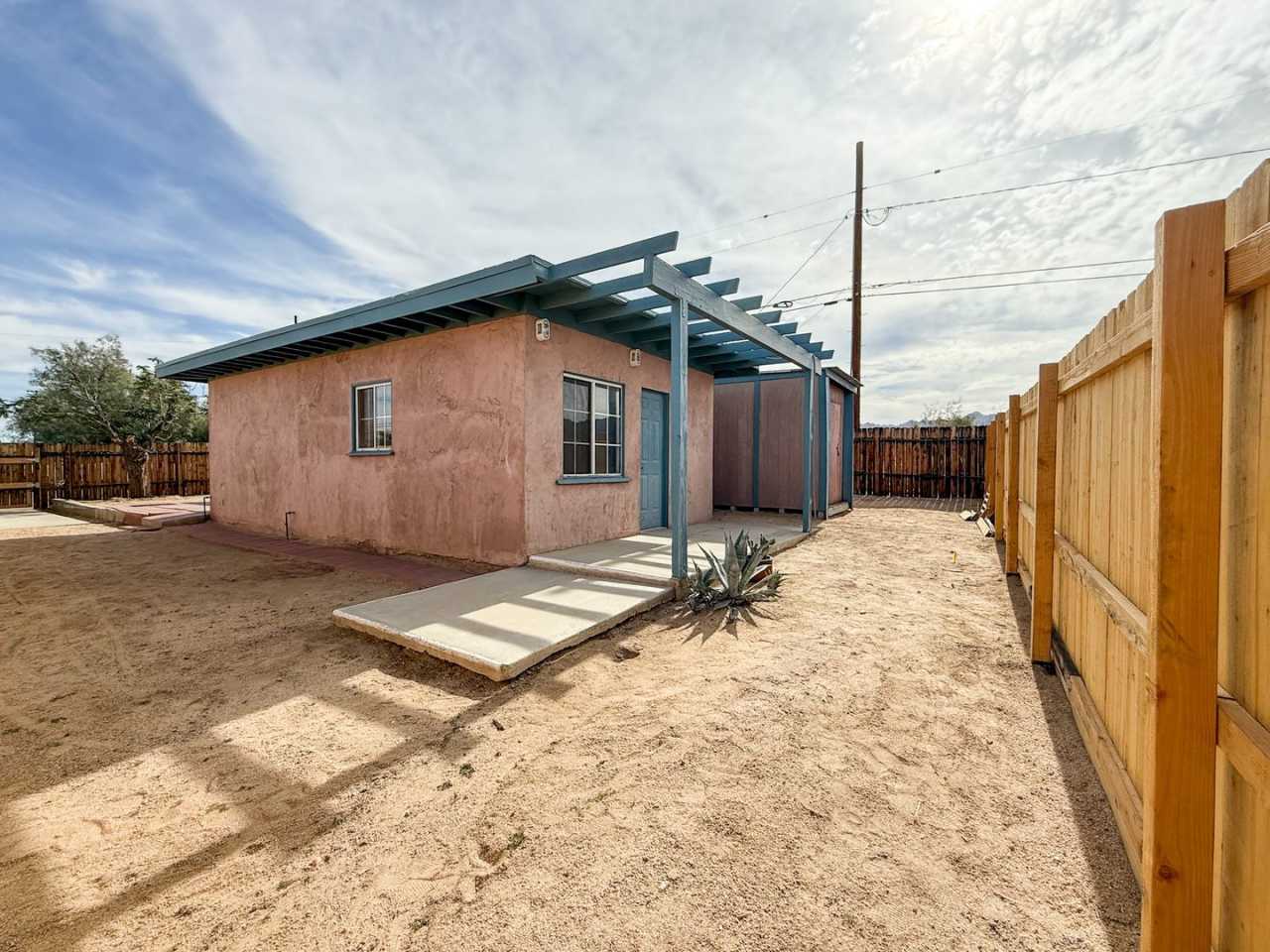29 Palms home in desired Indian Cove neighborhood