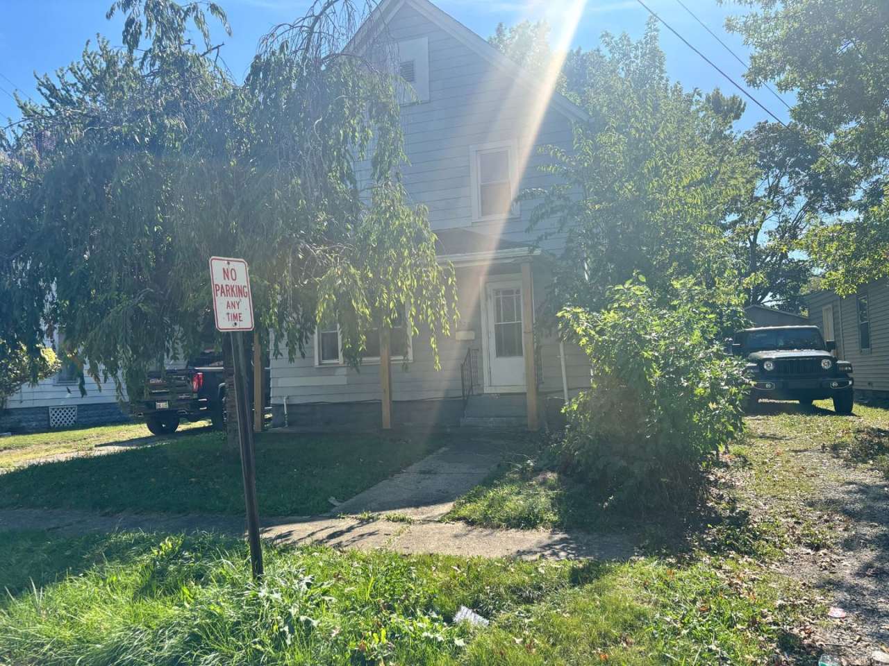 Charming 3-Bedroom Property in Prime Location (SECTION 8 VOUCHERS ACCEPTED)