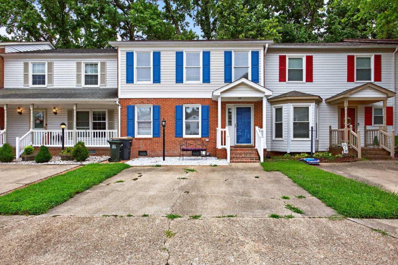 39 W Wainwright Drive