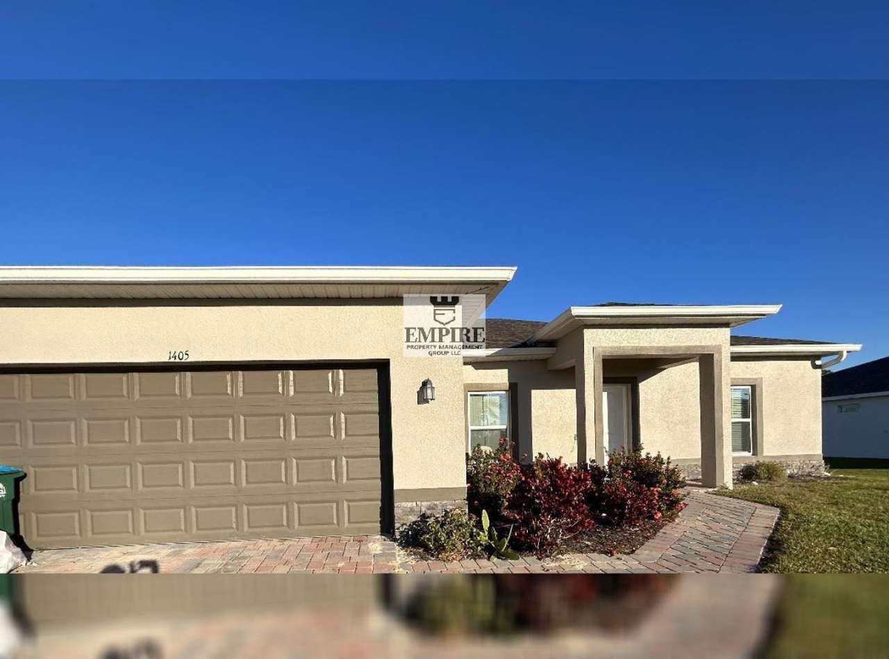 COMING SOON! 3 Beds + Den, 2 Baths, Screened Lanai  More!