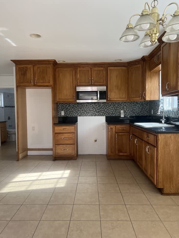 9807 San Antonio Avenue