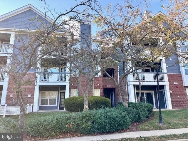 20301 BEECHWOOD Terrace unit: 100