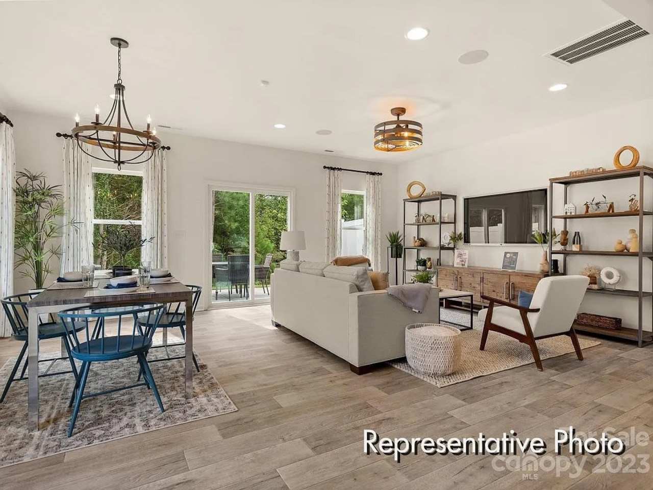 Room in 3 Bedroom Townhome at Pagebrook Ln