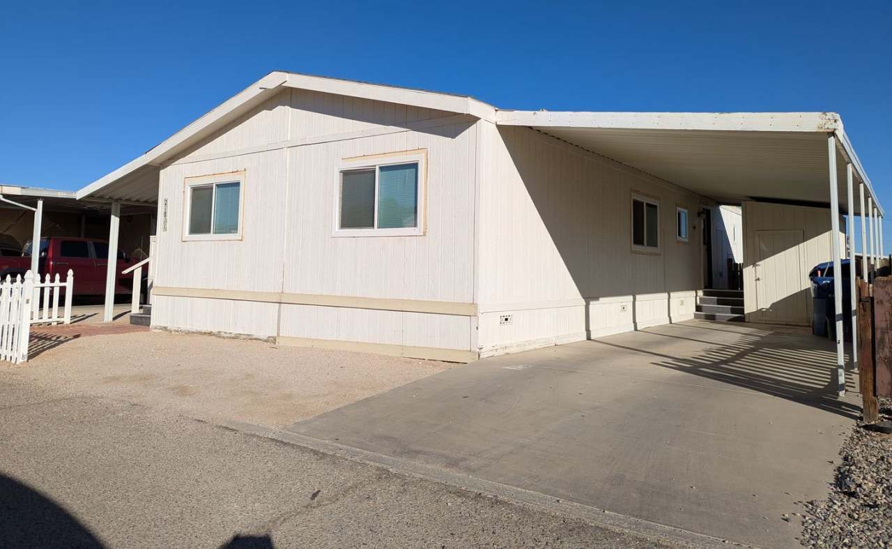 3 Bedroom/2 bath Home Available Now!! Rent $1700/ Security Deposit $1700