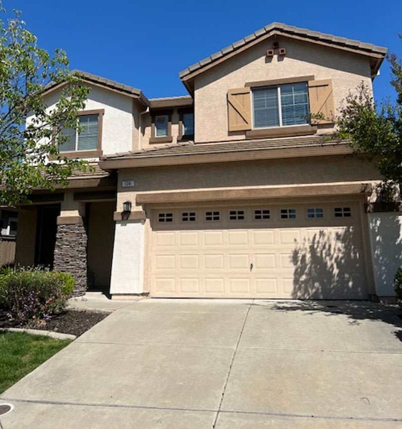 Beautiful 5 Bedroom Home in Crocker Ranch Roseville