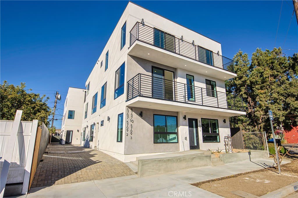 5707 Auckland Avenue