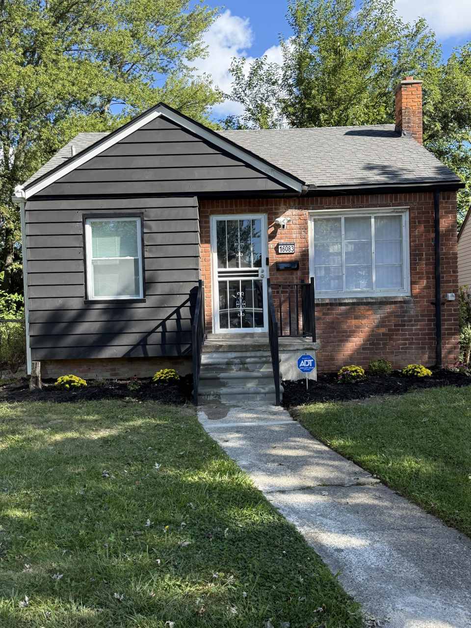 16083 Manning Street