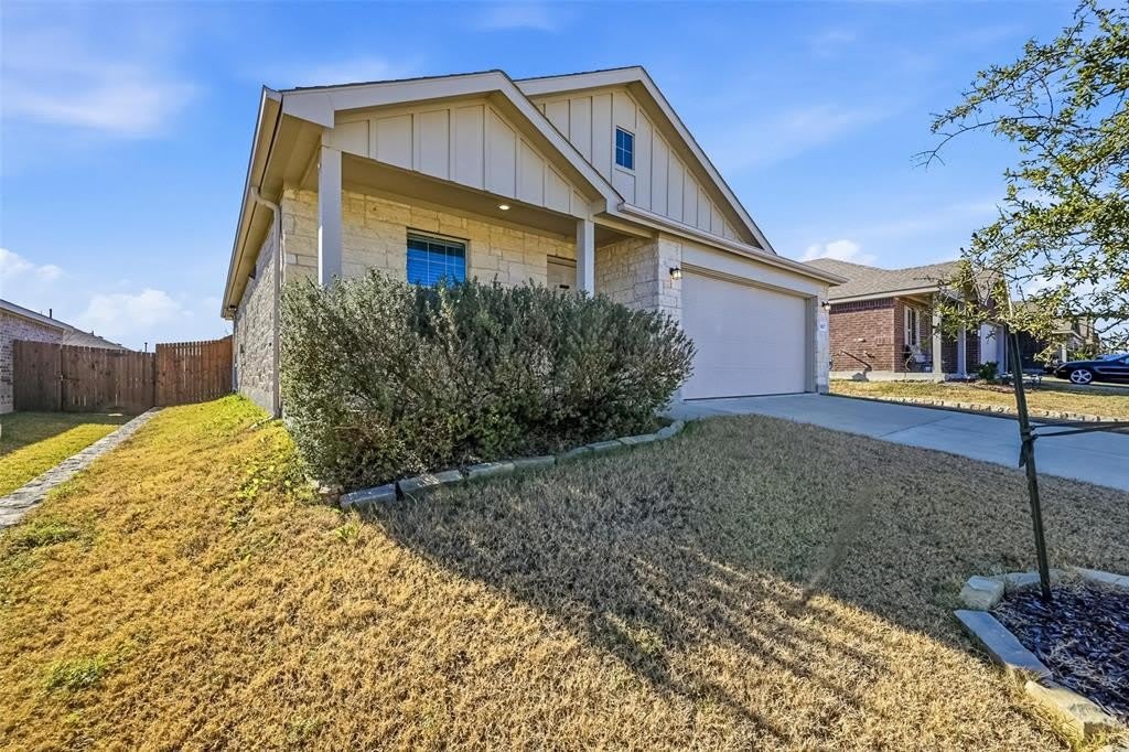 1527 Deerchase Drive