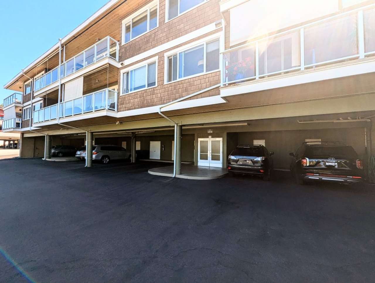 2bd/1ba Edmonds Condo