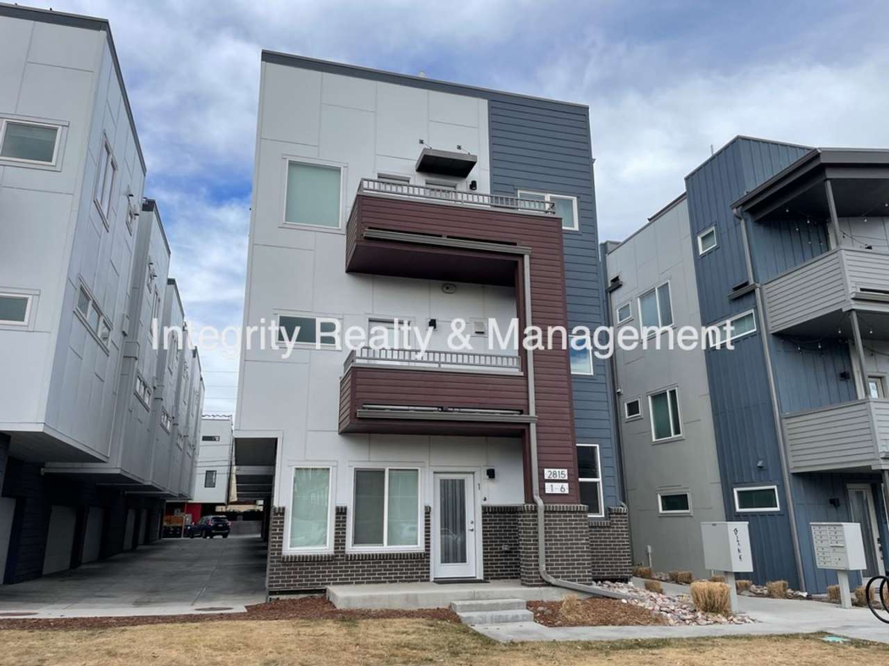 2 Bed/2.5 Bath Townhome, 1418 sq ft, 2815 W 25th Ave Unit 5 Denver, CO