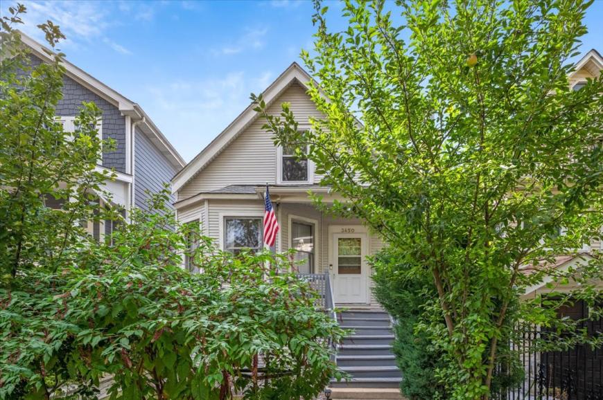 3450 North Hamlin Ave.