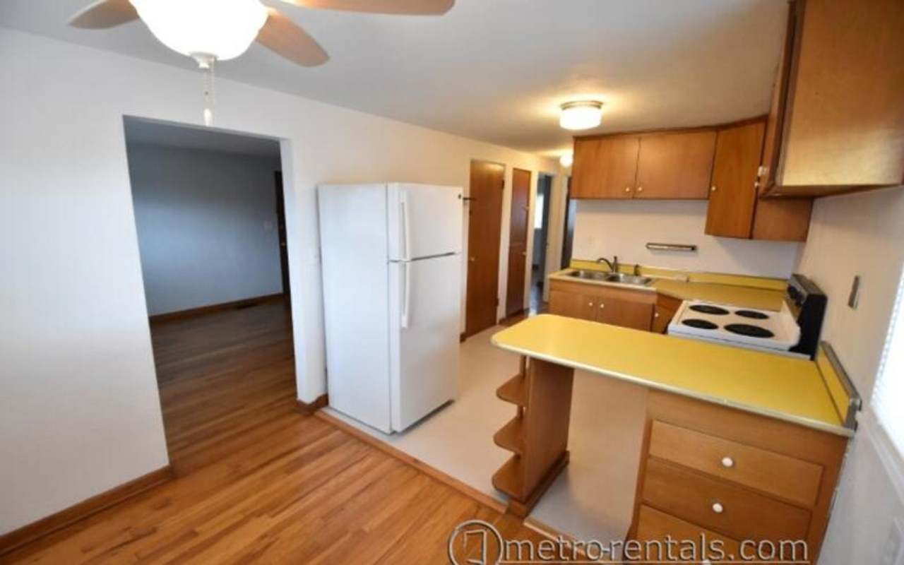 2686-2688 Hibbert Avenue