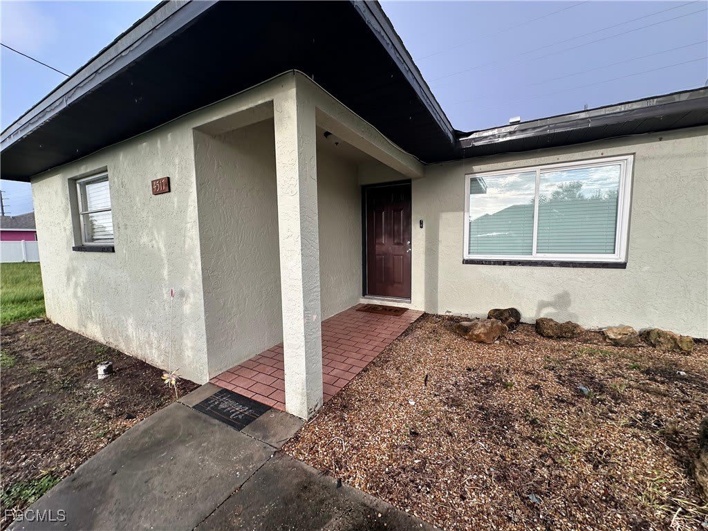 4517 SW Santa Barbara Place unit: 4517