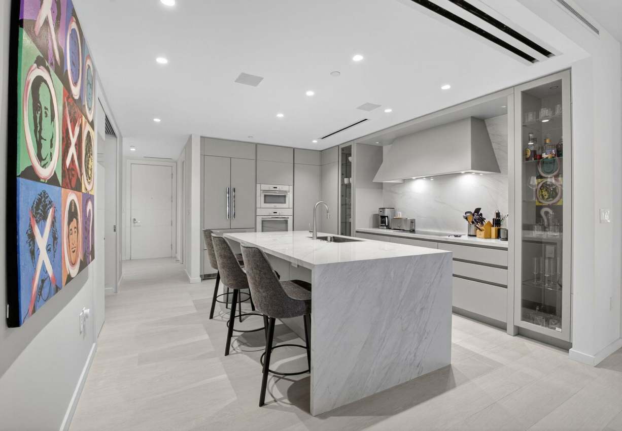 200 Southeast Mizner Boulevard