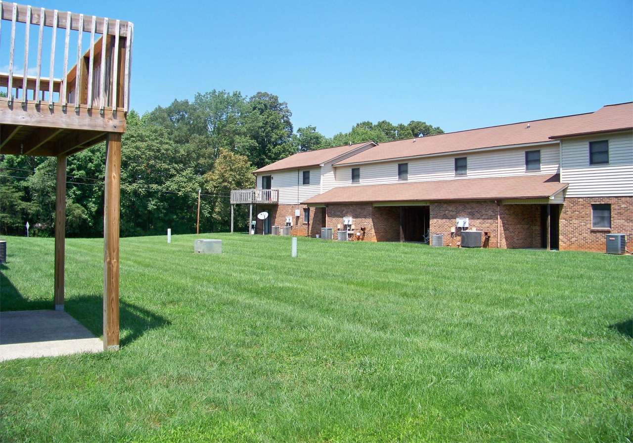 1705 Forest Knolls Circle