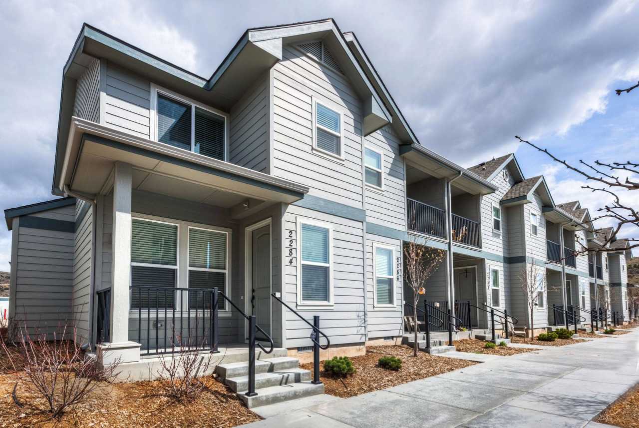 Fallingbrook Townhomes