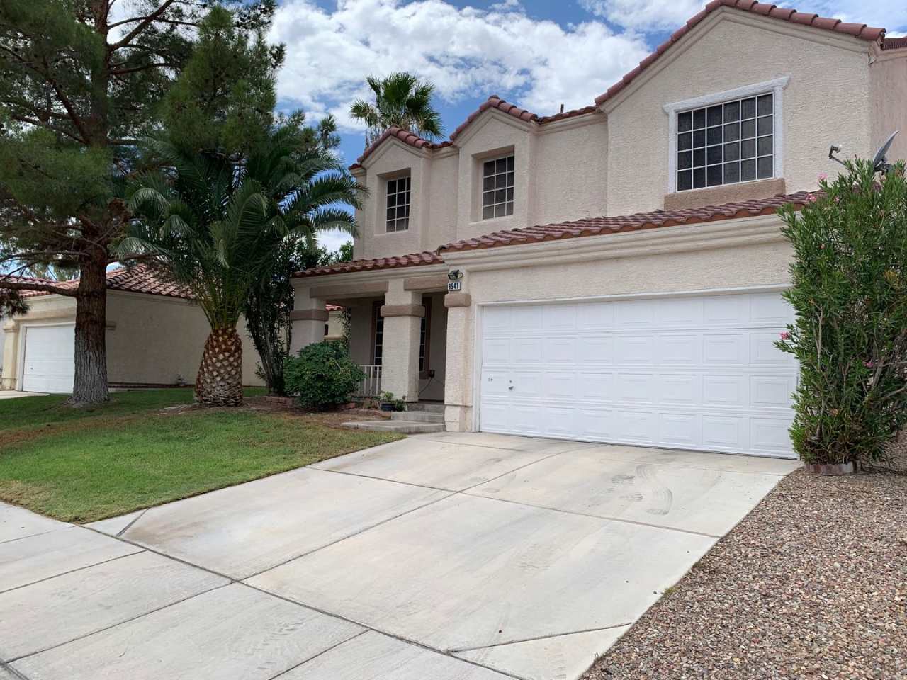 Swimming Pool Paradise in Silverado Ranch
