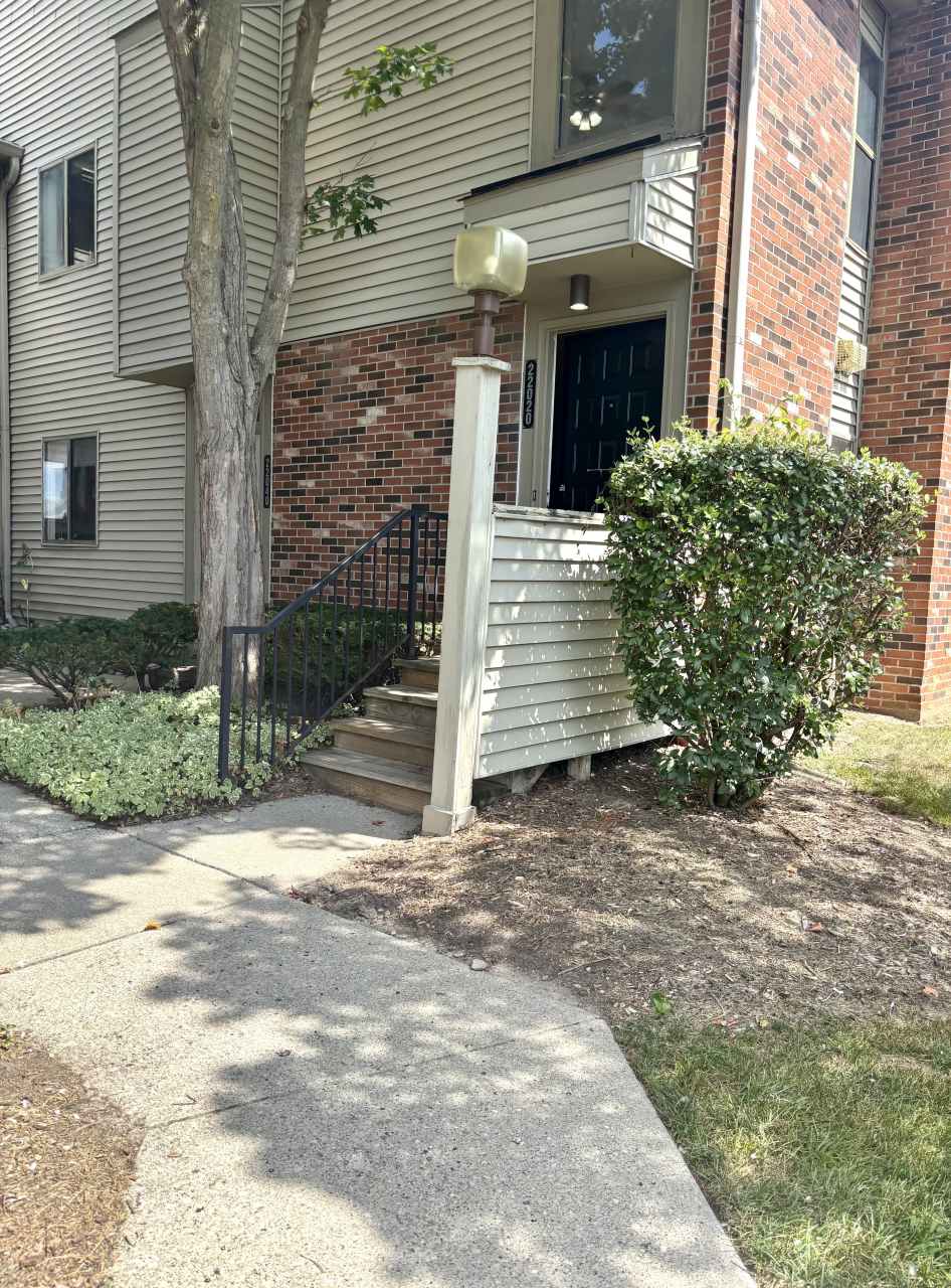 22020 Indian Creek Dr