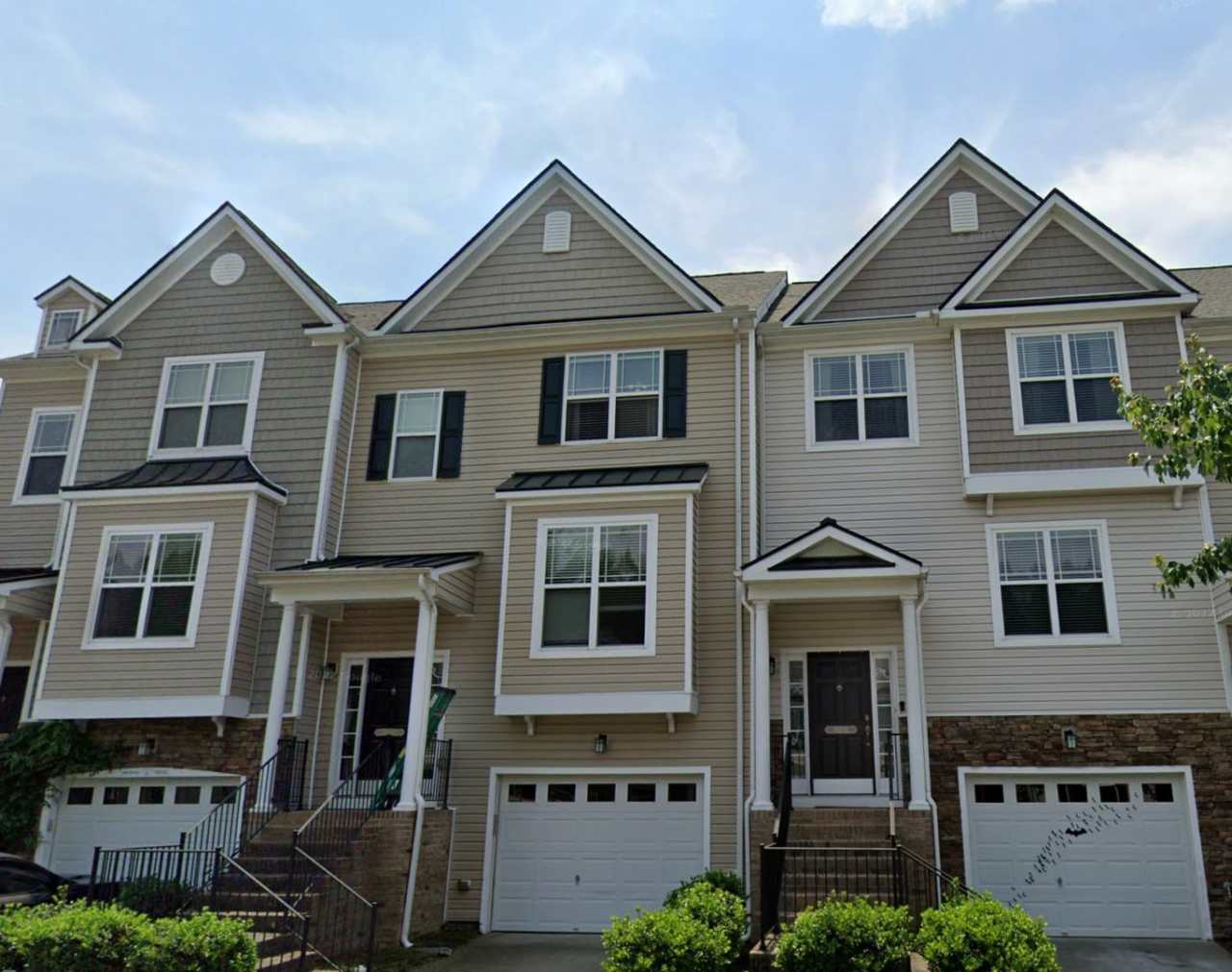 Room in 3 Bedroom Townhome at Keystone Park Ln