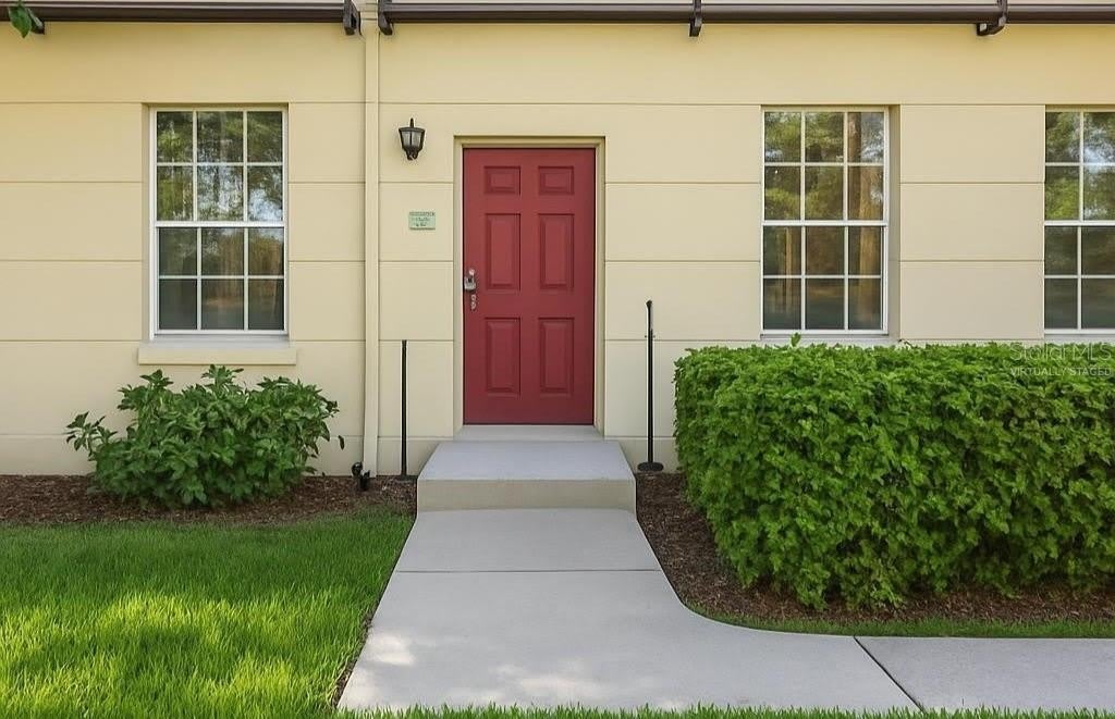 1042 WATERSIDE DRIVE